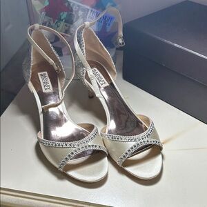 Badgley Mischka Ivory and Silver Embellished Heels